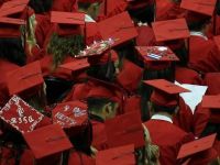 2025高考志愿：择校=择业？清华资本圈校友碾压北大！这3所非985高校正在闷声造富豪！你的学校是“CEO工厂”吗？